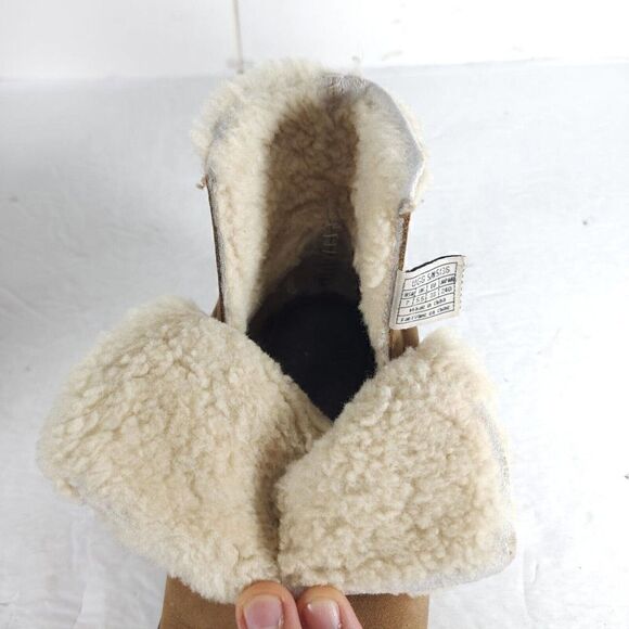 UGG Women's Cove US 7 Brown Leather Shearling Lined Ankle Winter Boots - Picture 13 of 16